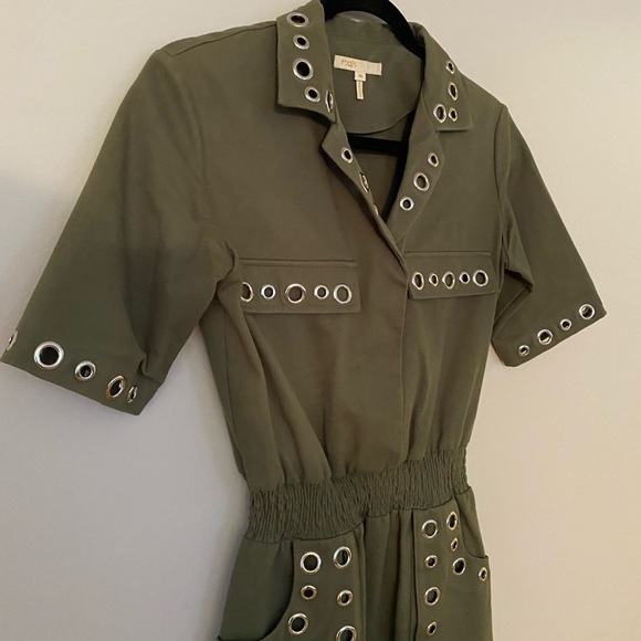 Maje Ramil Dress size 36 US 4- worn once $380 Sold Out!! ✨✨✨ - Picture 6 of 10